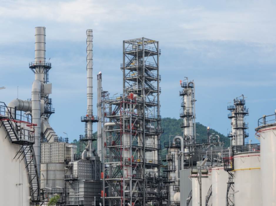 jpeg-optimizer_PETROCHEMICAL AND REFINERIES 1